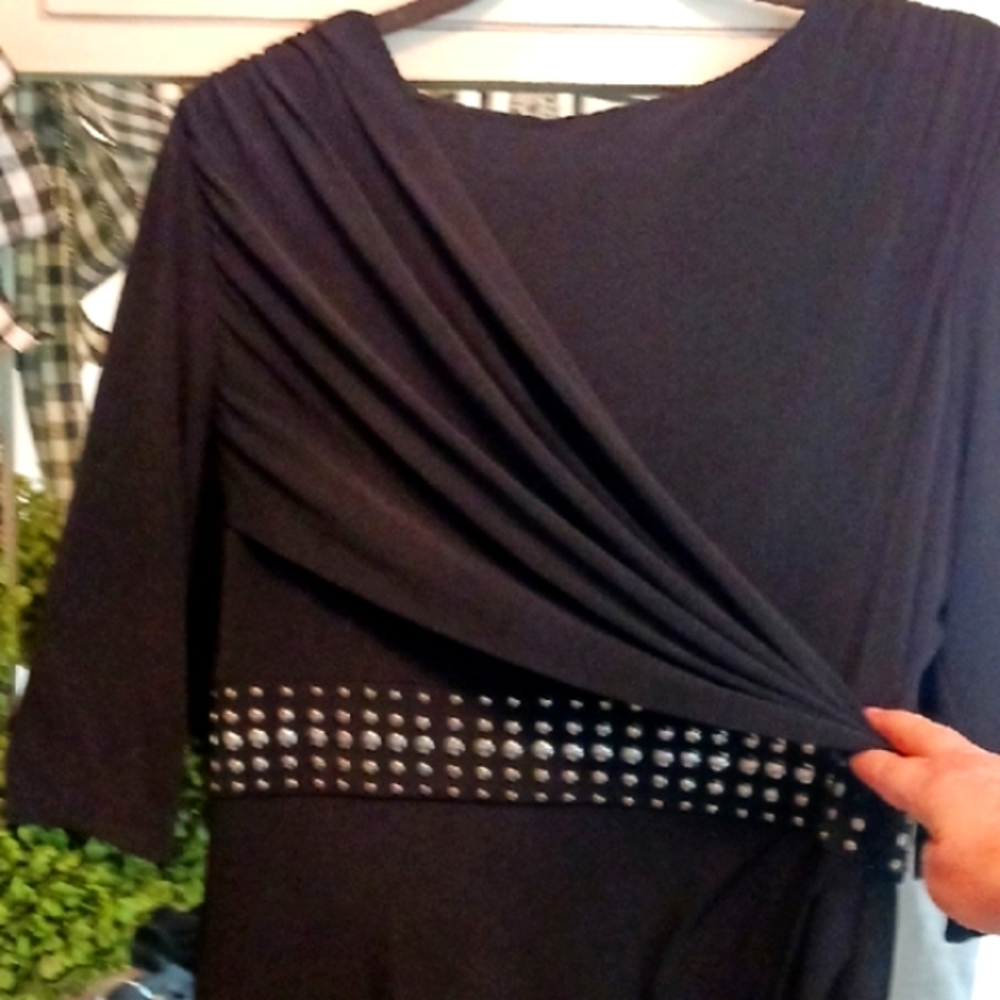 Elegant Black Dress with Studded Belt Drape Sash & Side Sash Front Skirt. ⚜️👑⚜️